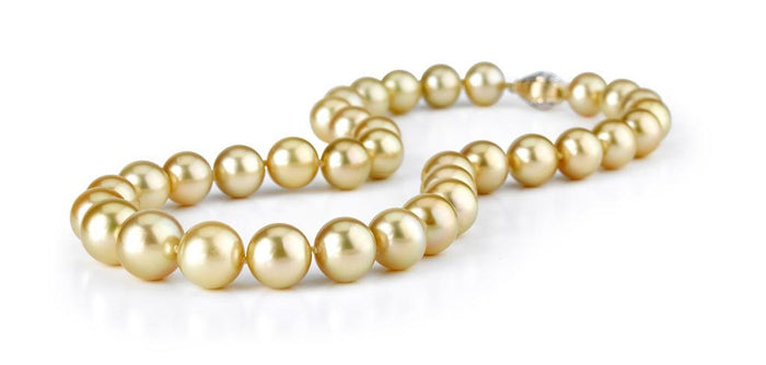 How to Choose Your First Pearl Necklace - A Definitive Guide