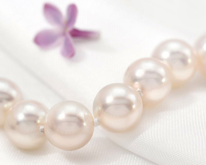 The Wide World of Pearls, Our 55th Issue: QUICK Akoya Pearl Grading Guide