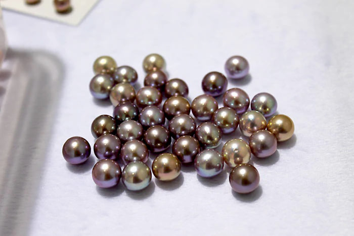 The Wide World of Pearls, Our 70th Issue: Pearl Jewellery Trends for Fall by The Culture of Pearls