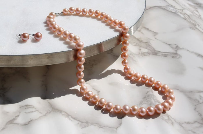 An Exploration of Color with Freshwater Pearls