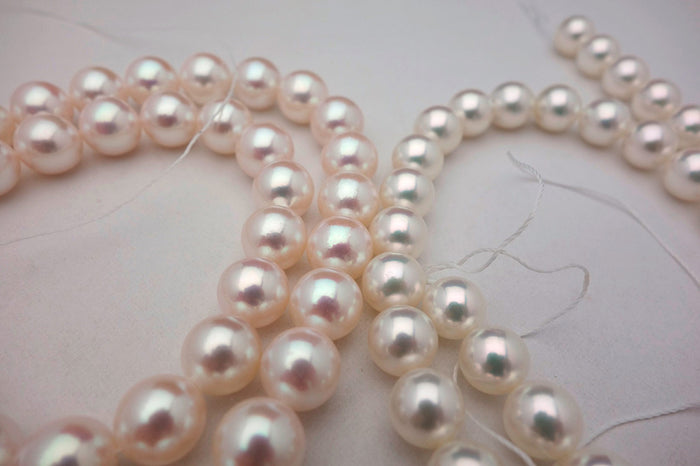 The Wide World of Pearls, Our 99th Issue: What is the Best Pearl Overtone For My Skin Tone?
