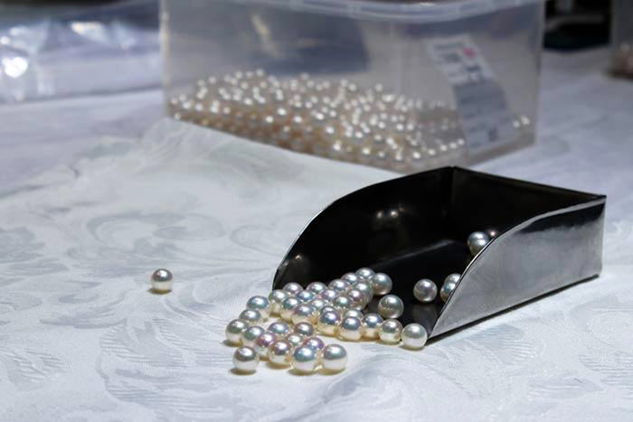 The Wide World of Pearls, Our 26th Issue: Will You Be Our Valentine? - Thurs 2/11/2021