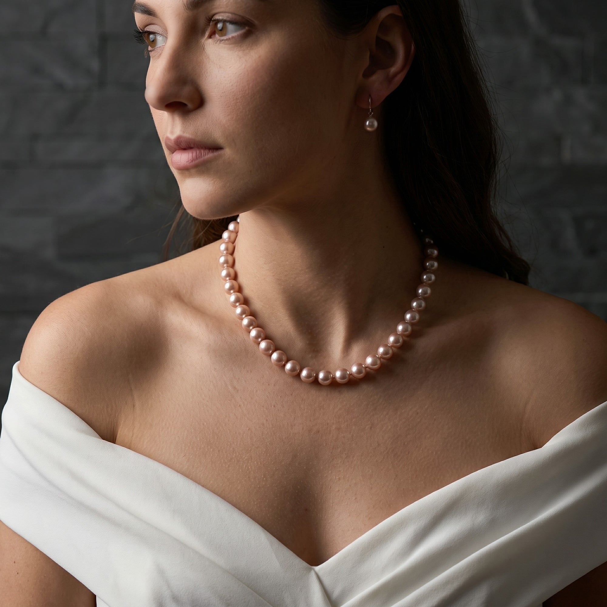 9.5-10.5mm Pink Freshwater Pearl Necklace - AAA Quality