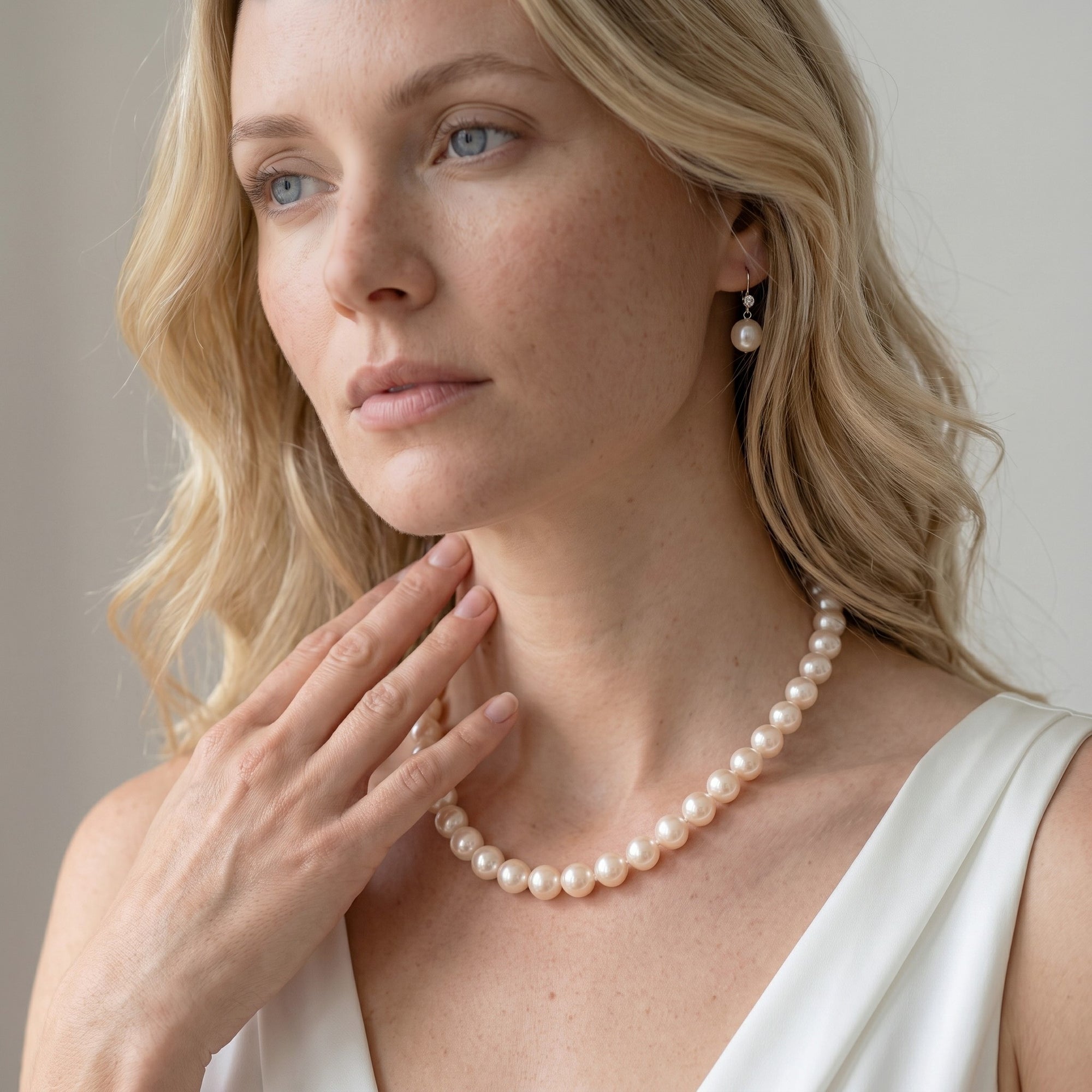 10.5-11.5mm White Freshwater Pearl Necklace - AAA Quality
