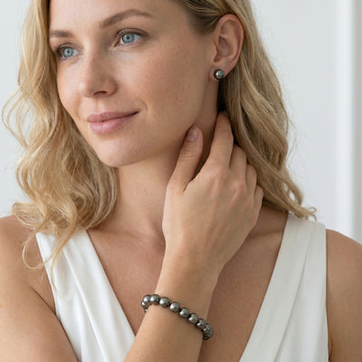 Black Tahitian Pearl Bracelet, 9.0-10.0mm - AAAA Quality