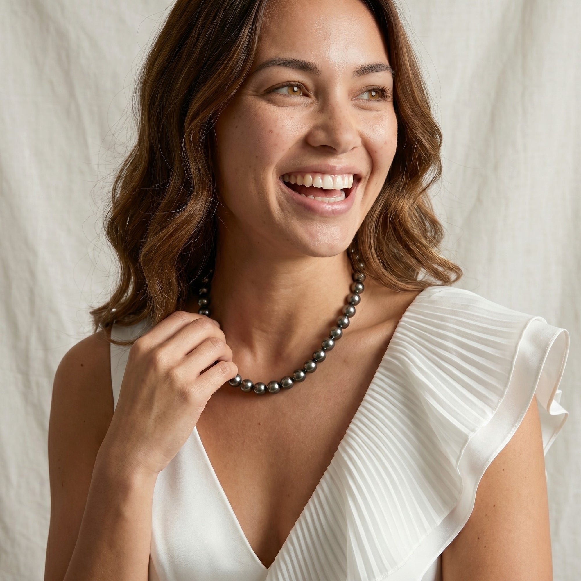 Black Tahitian Pearl Necklace, 9.0-11.0mm - AAA Quality