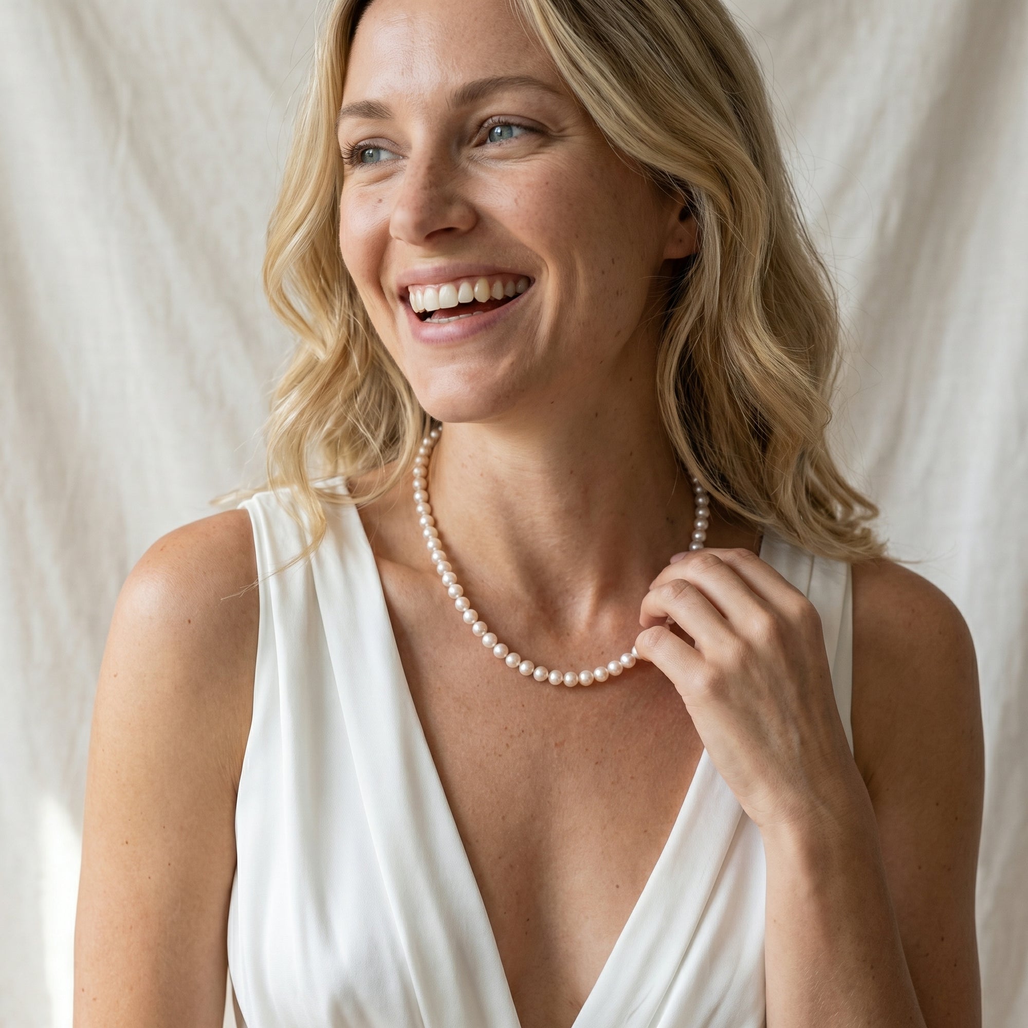 White Japanese Akoya Pearl Necklace, 7.0-7.5mm - AAA Quality