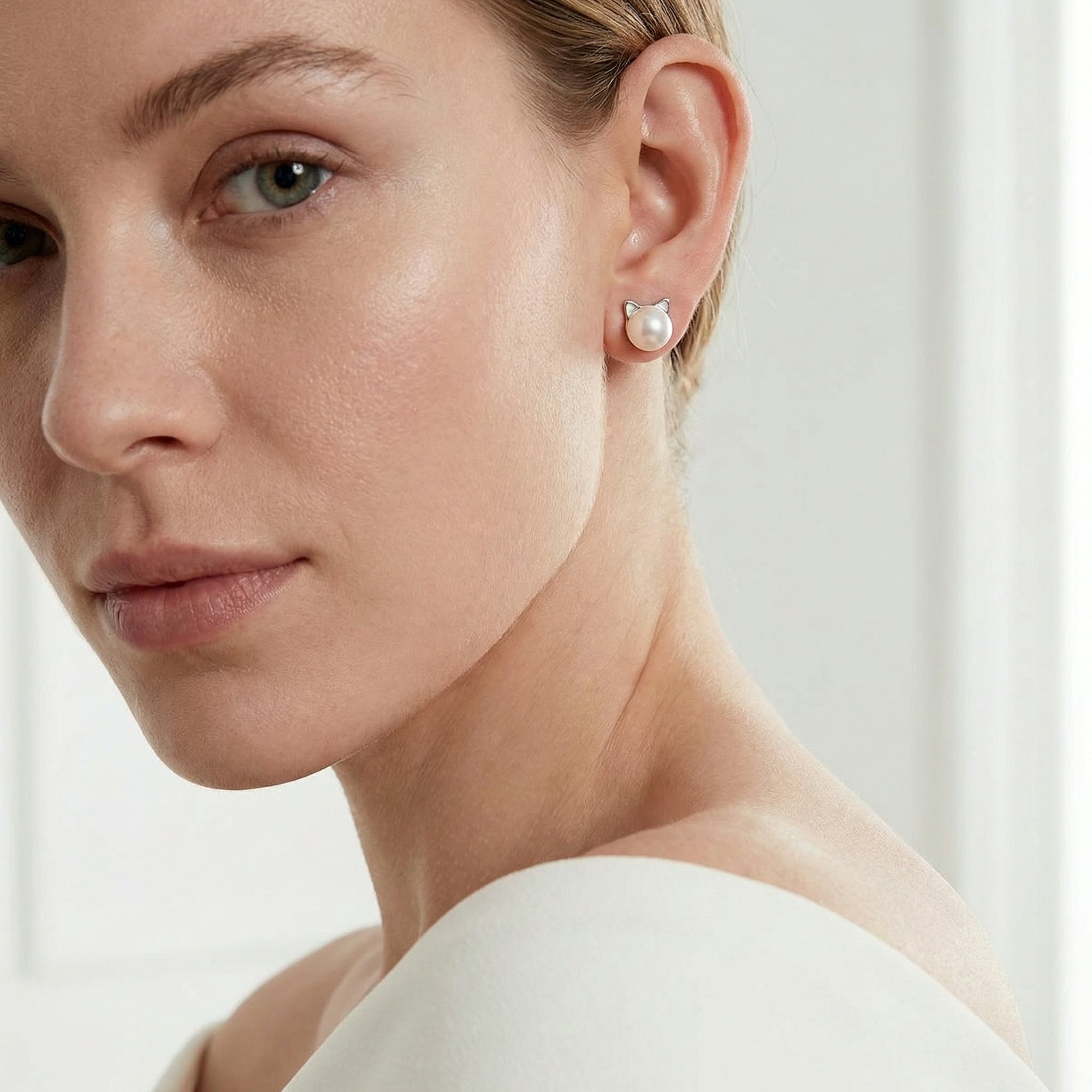 Japanese Akoya Pearl Kitty Cat Stud Earrings