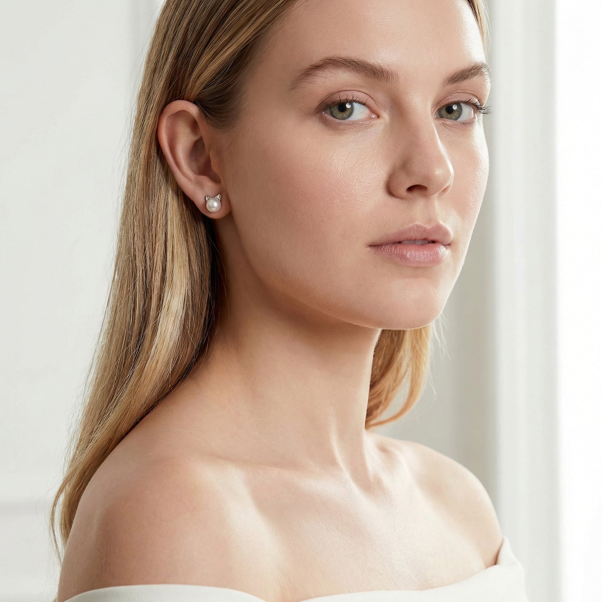 Japanese Akoya Pearl Kitty Cat Stud Earrings