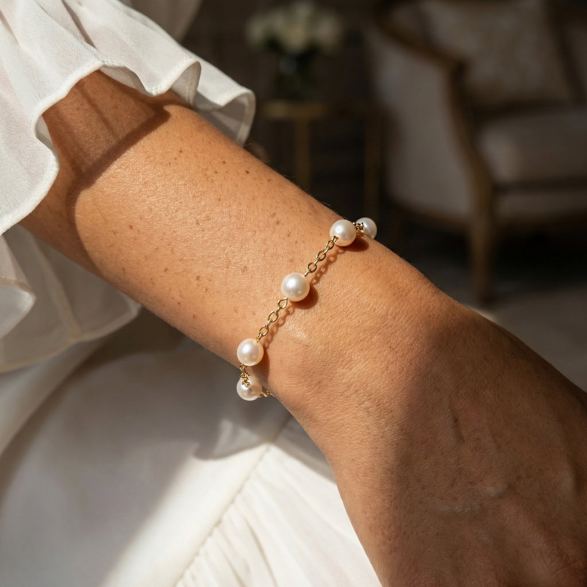 Japanese Akoya White Pearl Tincup Bracelet