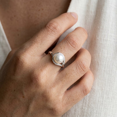 White South Sea Pearl & Diamond Spirit Ring