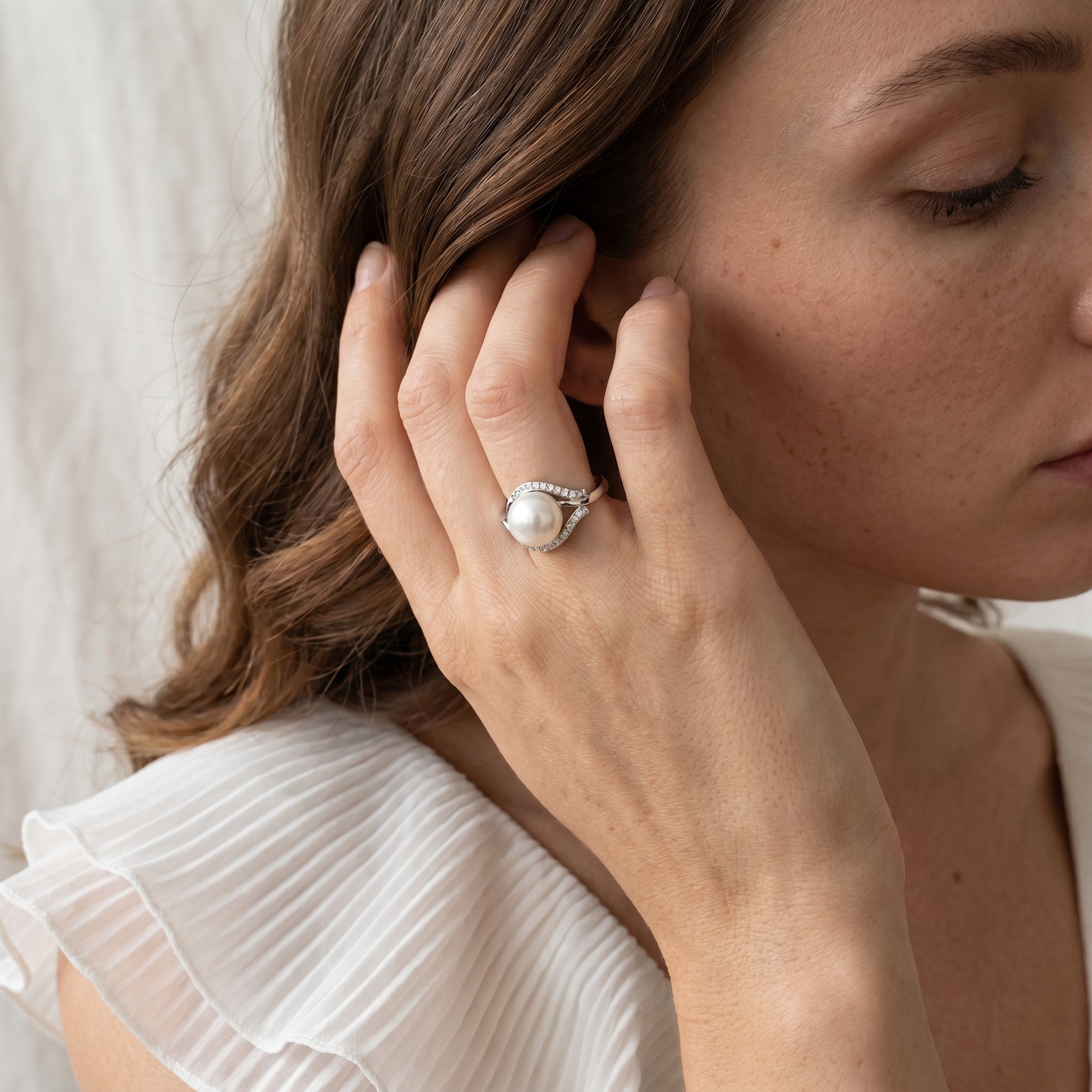 White South Sea Pearl & Diamond Spirit Ring