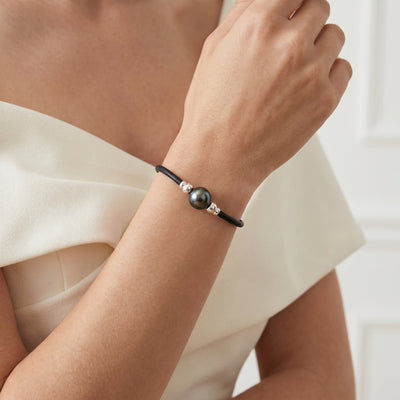 Black Tahitian Round Pearl on Rubber Poe Rava Bracelet