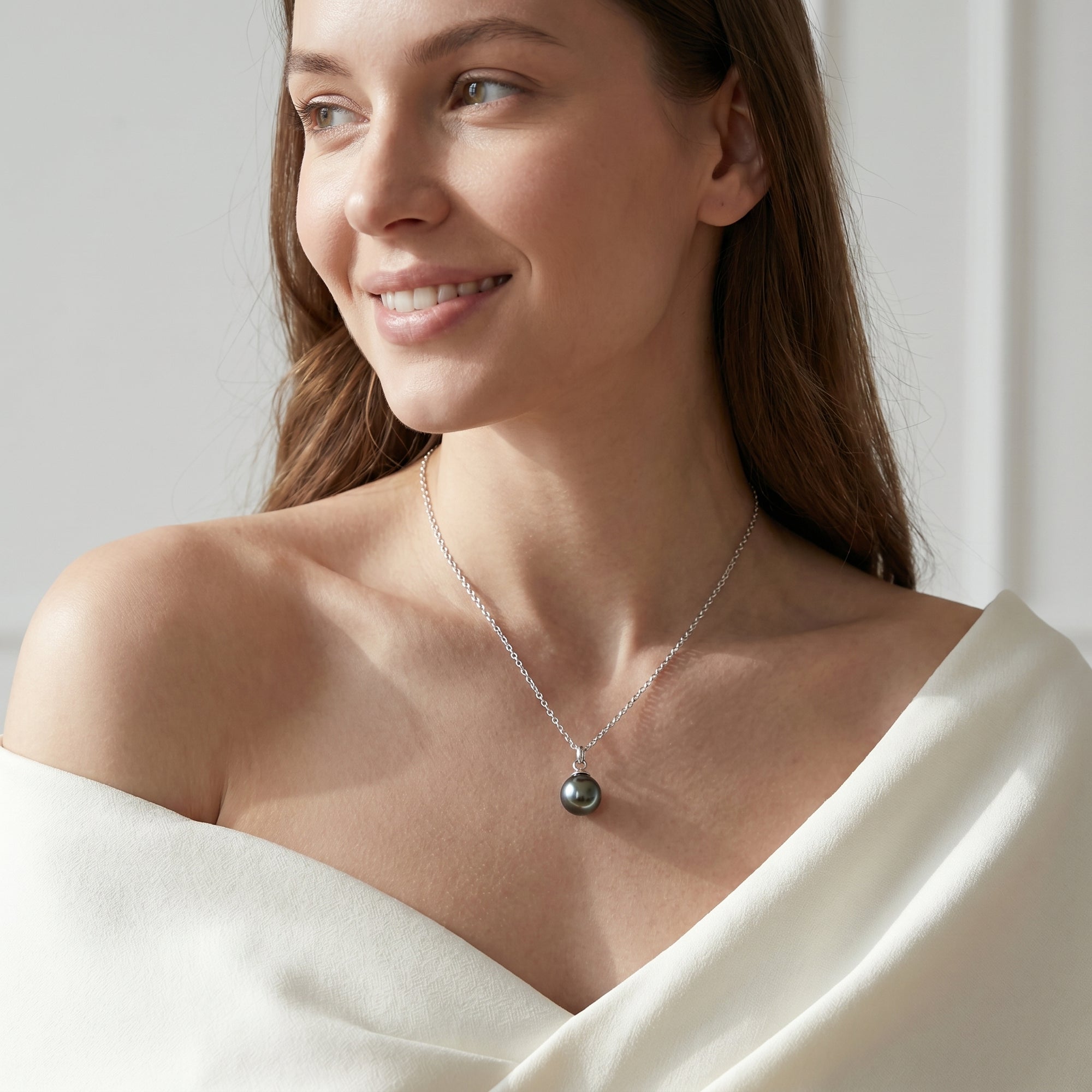 Black Tahitian Pearl Solitaire Pendant